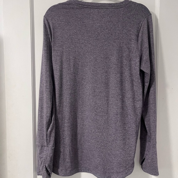 Athleta top sz M fits L - Picture 2 of 3